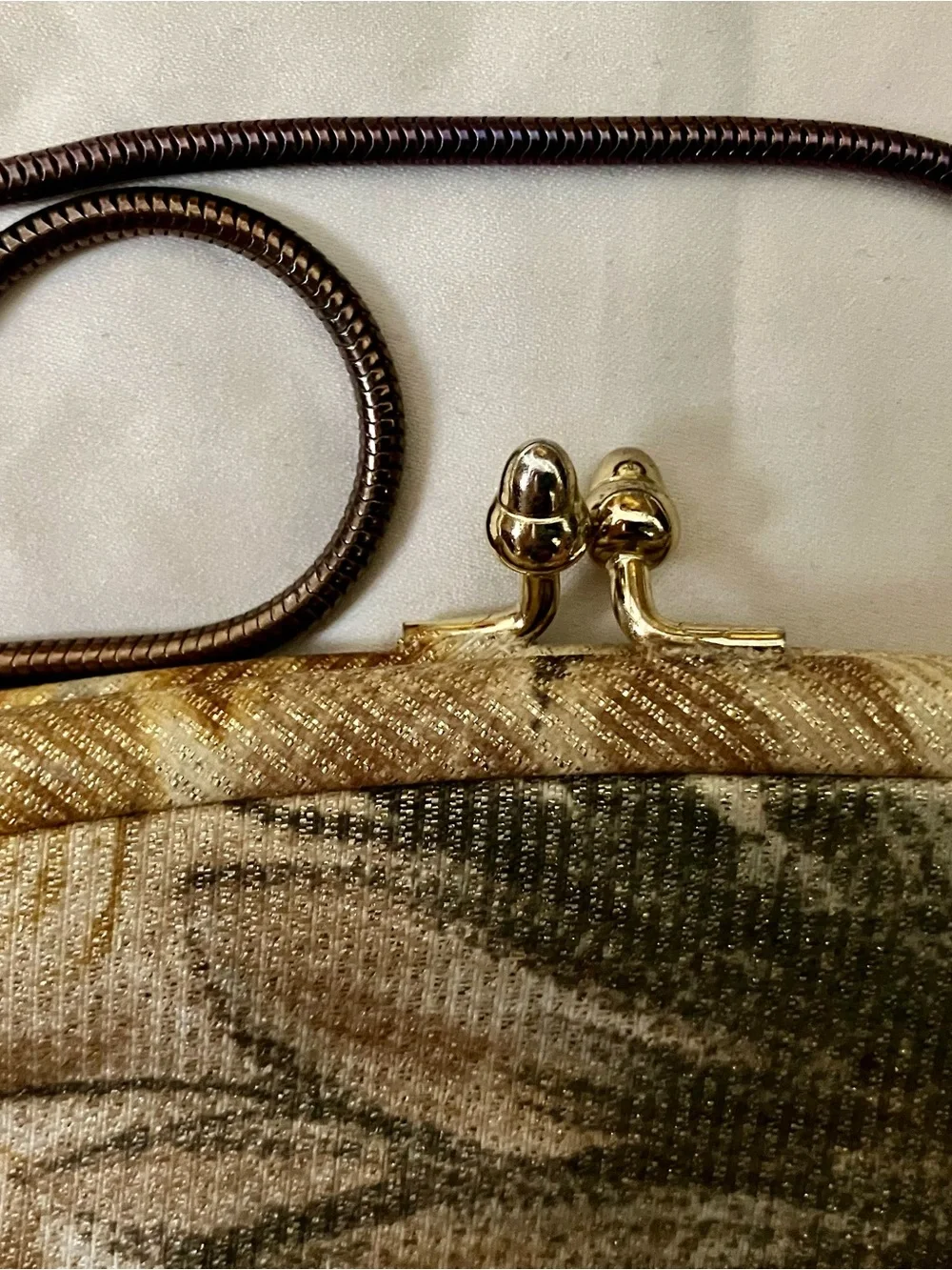 Vintage Ingber Floral Frame-Top Evening Clutch in Cream, Gold and Green - Picture 7 of 9